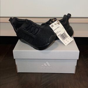 Adidas Racer TR21 Sneakers